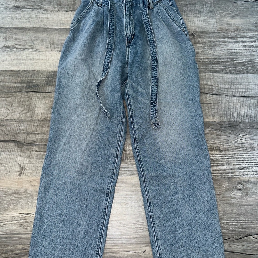 Abercrombie & Fitch Mom Blue Jeans